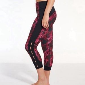 CALIA Essentials Dusk Floral Side Slit Cropped Leggings S
